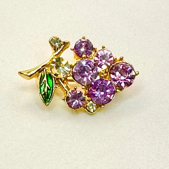 NWOT - Elegant Purple and Gold Grape Cluster Brooch - Picture 3 of 13